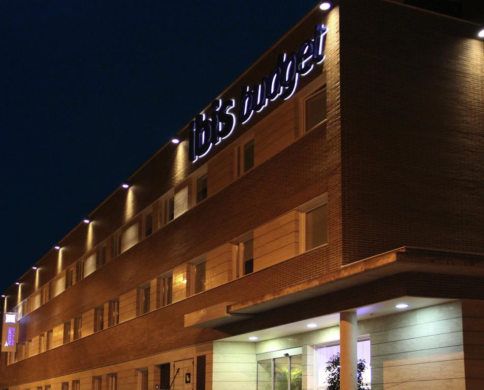 Ibis Budget Madrid Centro Las Ventas Bagian luar foto